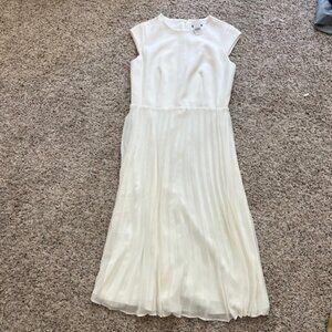 Ann Taylor Off-white/Cream Dress. Size 2 NWT